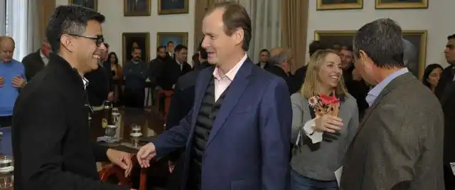 Bordet recibió a los intendentes vecinalistas 