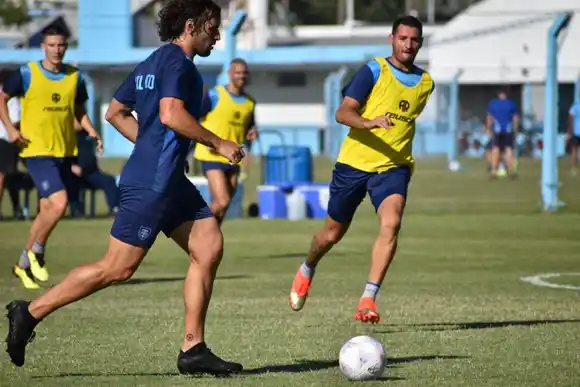 Atlético tendría un cambio para recibir a Ferro