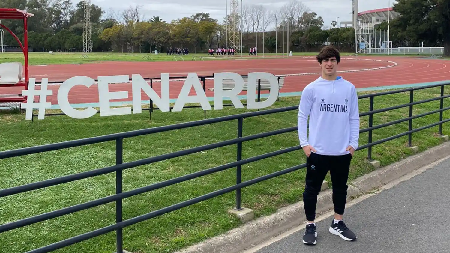 Bauti Jordán en el predio del Cenard