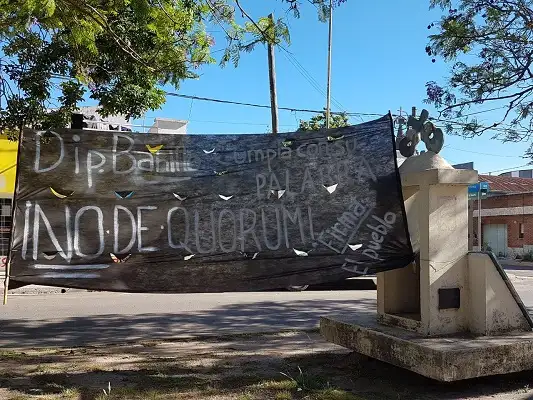 El mensaje en la casa de Juan José Bahillo: "No de quorum"