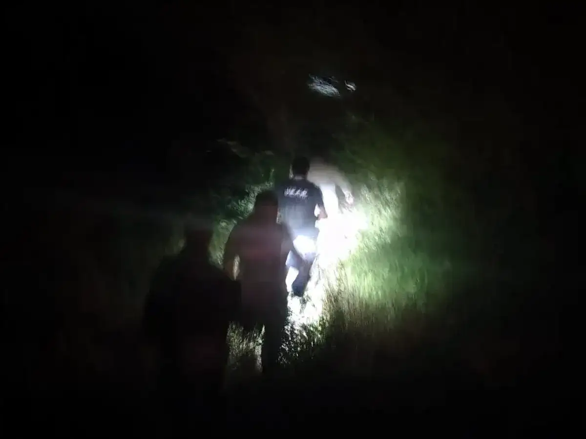 Operativo nocturno a 4.000 metros de la Ruta 3 para auxiliar a una mujer herida