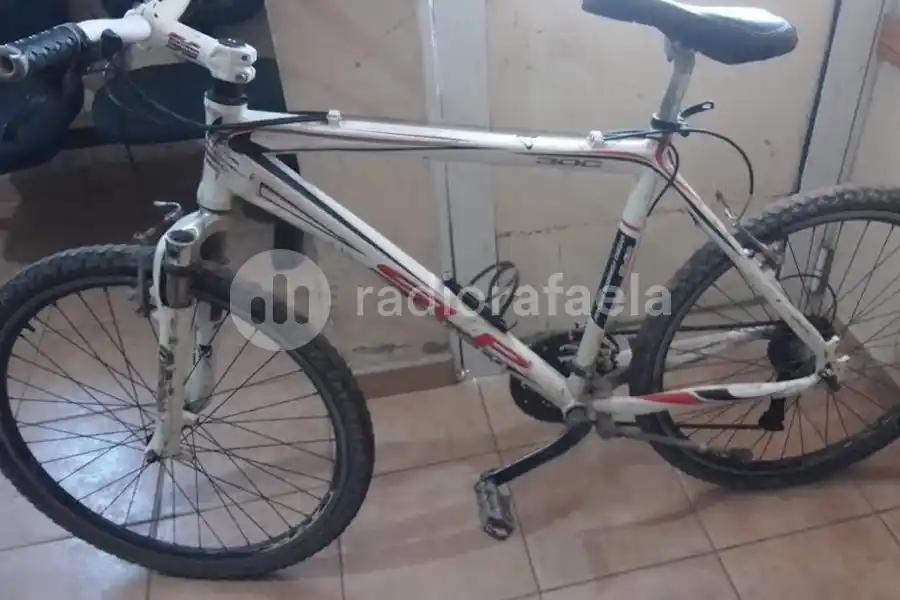 Detuvieron a un menor por intentar robar una bicicleta en Rafaela