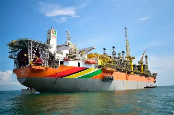 Petróleo, la otra guerra de la que se ve poco