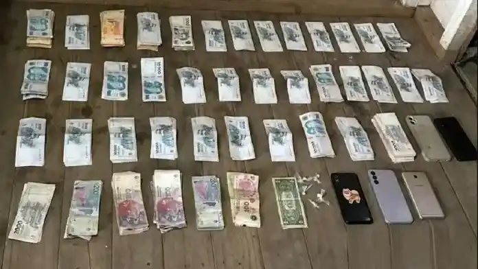 Secuestran cocaína y $4.000.000 en billetes falsos, luego de tres allanamientos