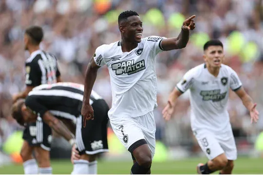Botafogo le ganó por 3-1 a Atlético Mineiro y conquistó por primera vez la Copa Libertadores