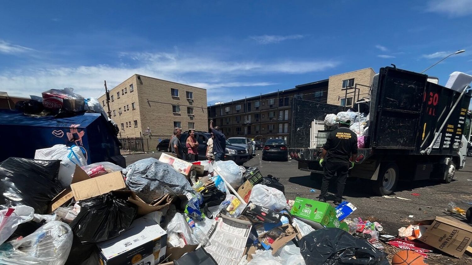 Migrantes VENEZOLANOS viven aterrorizados en Denver: los estigmatizan por culpa del TREN de ARAGUA