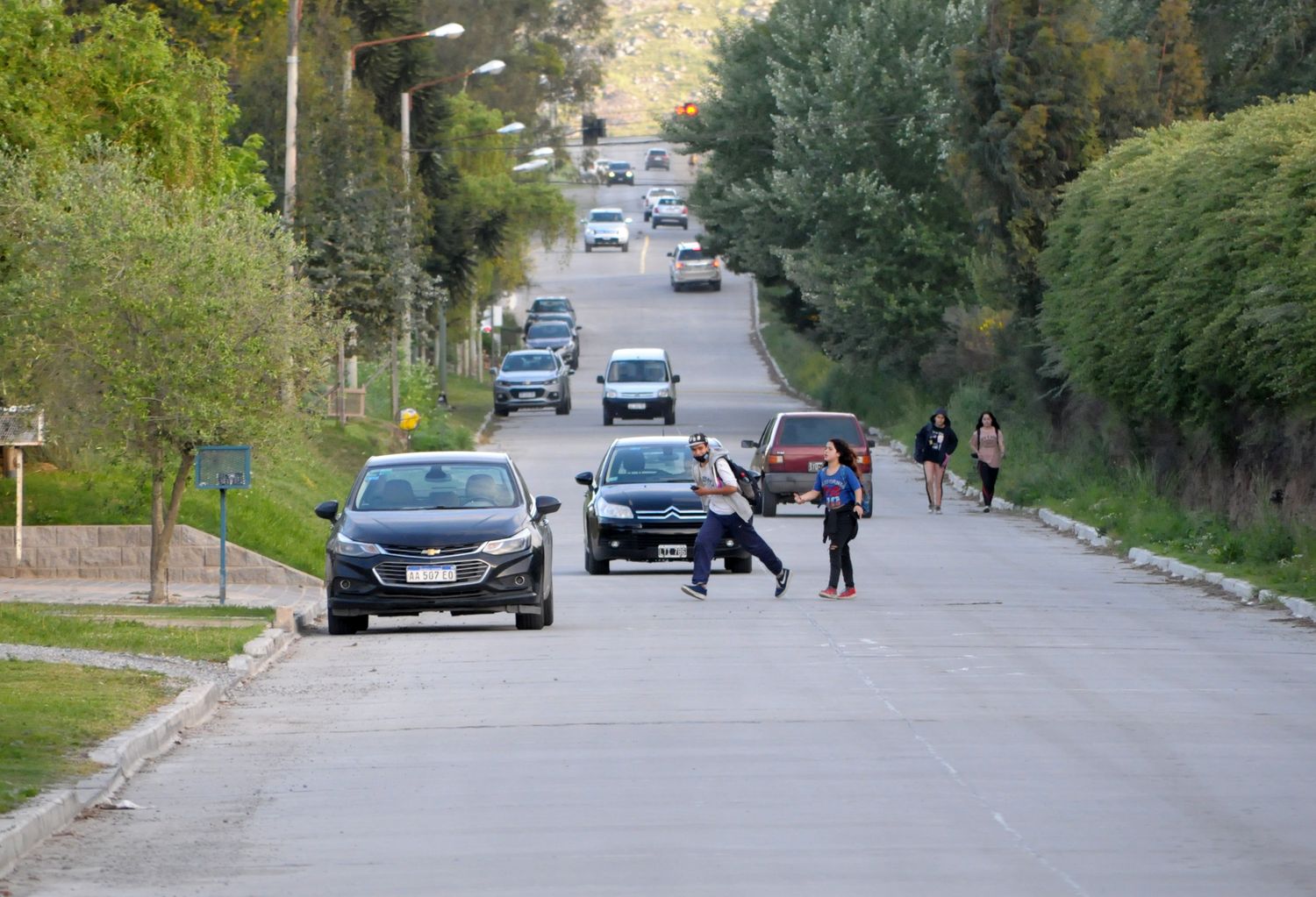 Preocupados por el exceso de velocidad, Vecinos de Linstow al 300 reclaman medidas que eviten accidentes