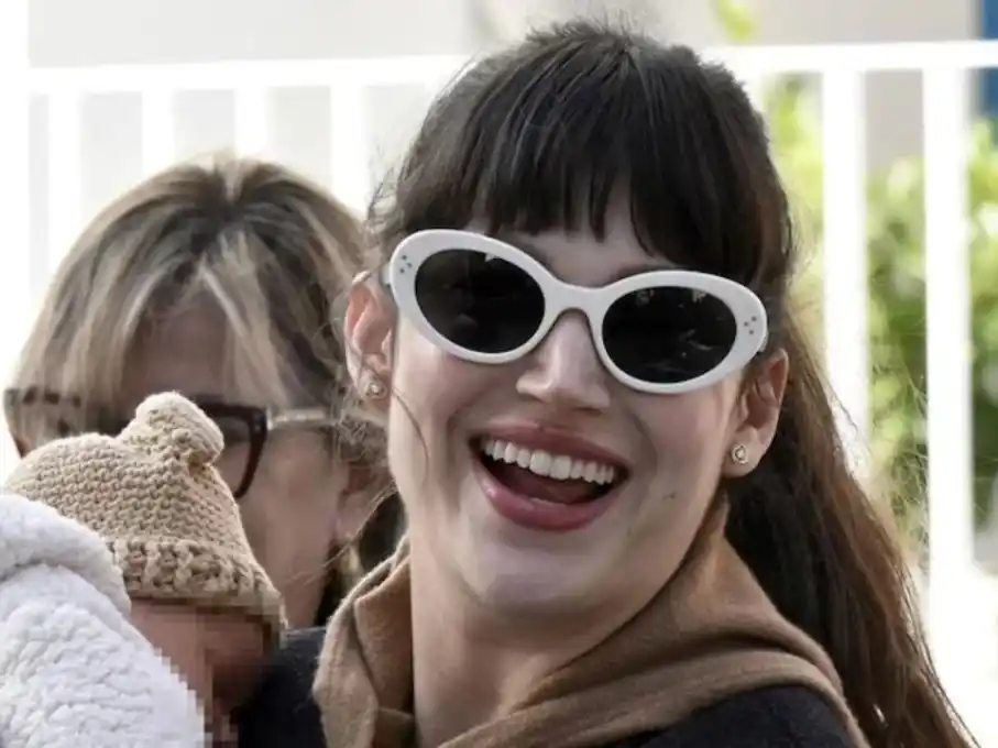 Ursula Corberó junto a su hijo Dante.