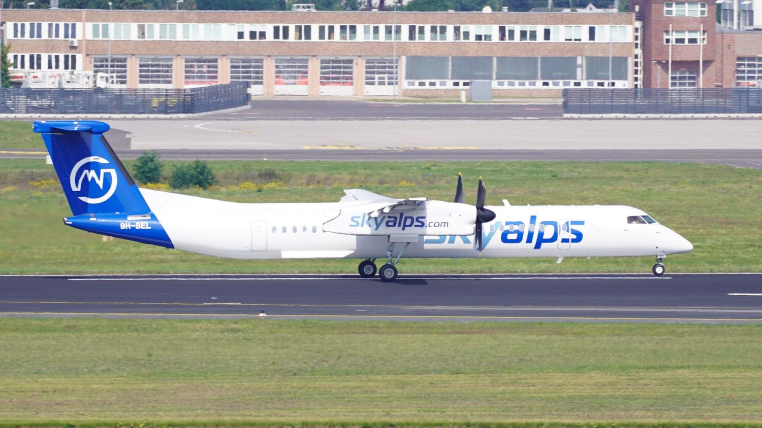 Sky Alps tendrá vuelos a Ibiza y Palma de Mallorca