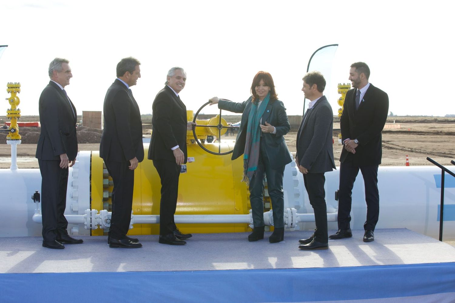 Elecciones 2023: Foto de unidad del oficialismo y elogios de Cristina para Massa en Salliqueló