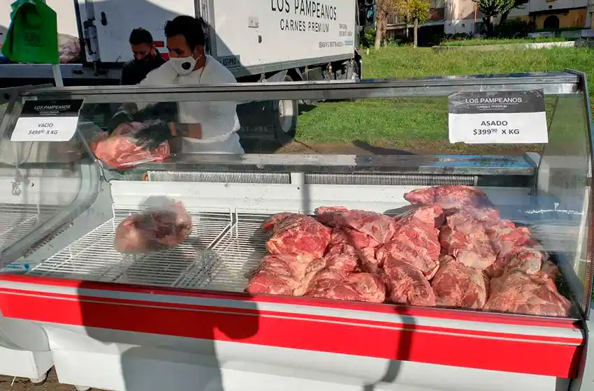 Desde el lunes frente a Cristo Rey, la Feria del Buen Vivir sigue recorriendo la ciudad