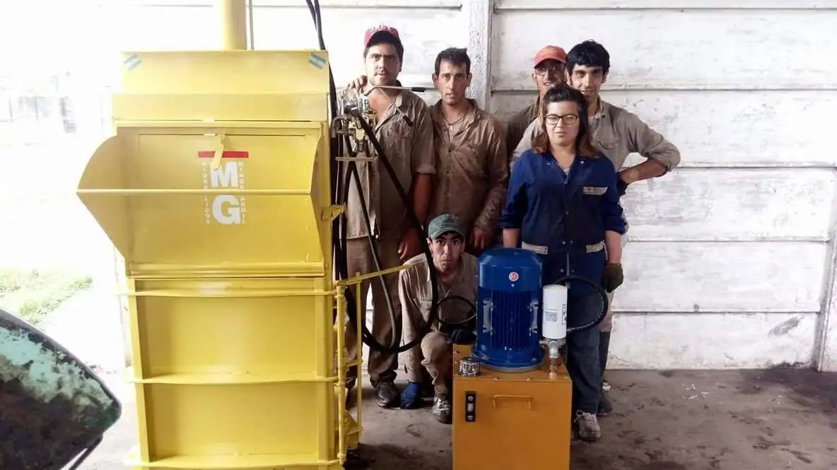 El Taller Protegido adquirió una máquina compactadora para intensificar sus tareas