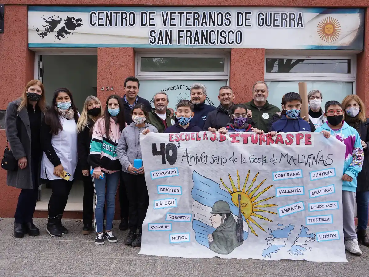 Entregaron premios a los ganadores del concurso organizado por el  Centro de Veteranos de Malvinas
