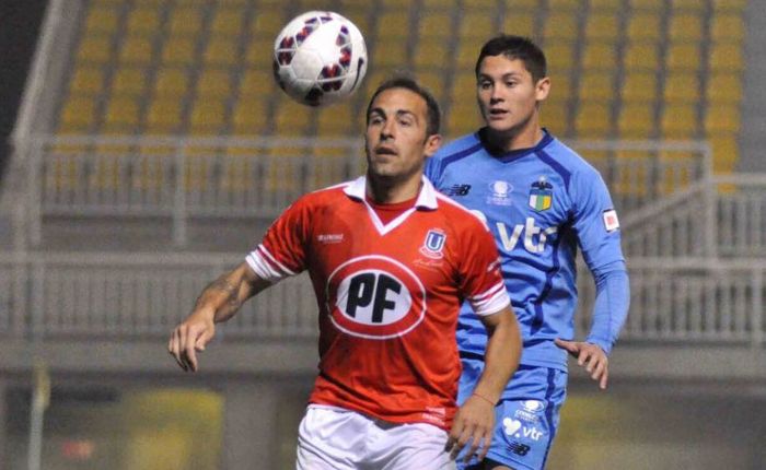Matías Arrúa en acción con la camiseta de Unión La Calera. 