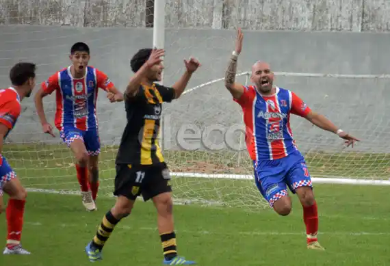 Daniel Candia, la figura de Ferro en la goleada a Santamarina