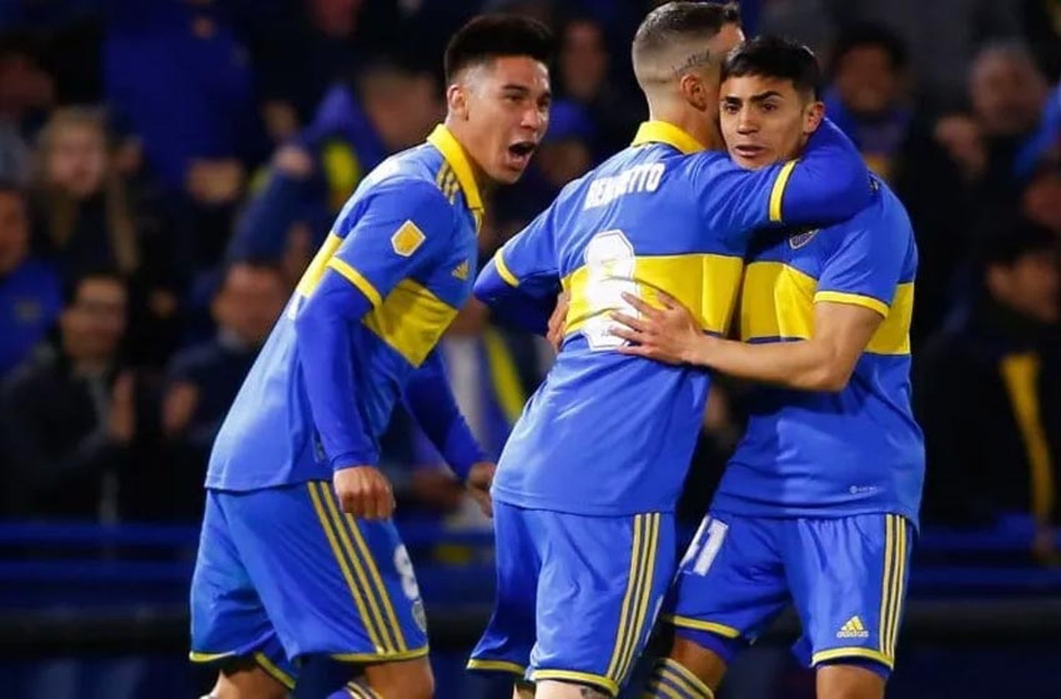 En una noche polémica, Boca dio vuelta el partido y venció al puntero Atlético Tucumán