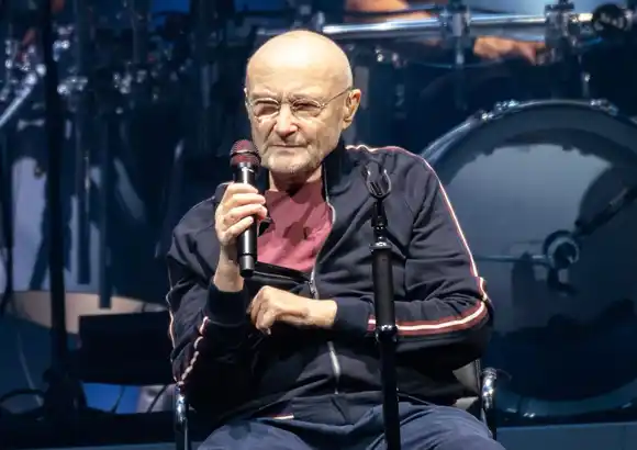 Phil Collins internado por una cirugía: cómo evoluciona el músico