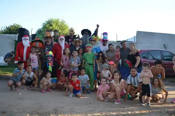 Navidad solidaria: Entregaron 800 bolsitas de caramelos a los niños