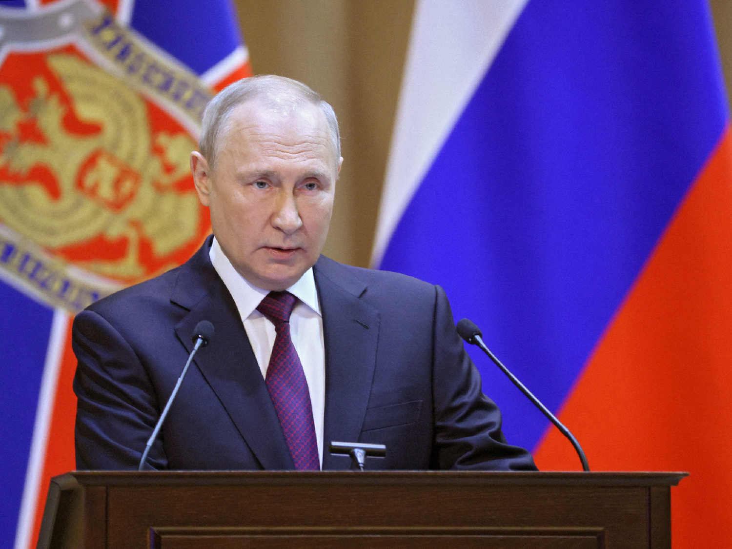 Los rusos acusan a Ucrania de atacar el Kremlin con drones "para asesinar a Putin"