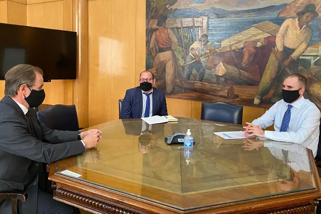 Con el ministro Guzmán, Bordet analizó aspectos claves para la reactivación de la economía