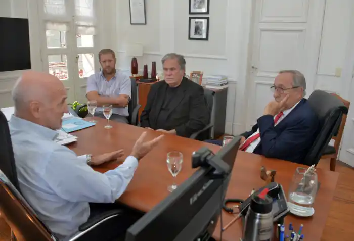 Unicen se declaró en Estado de Emergencia Económica: Lunghi se reunió con Aba