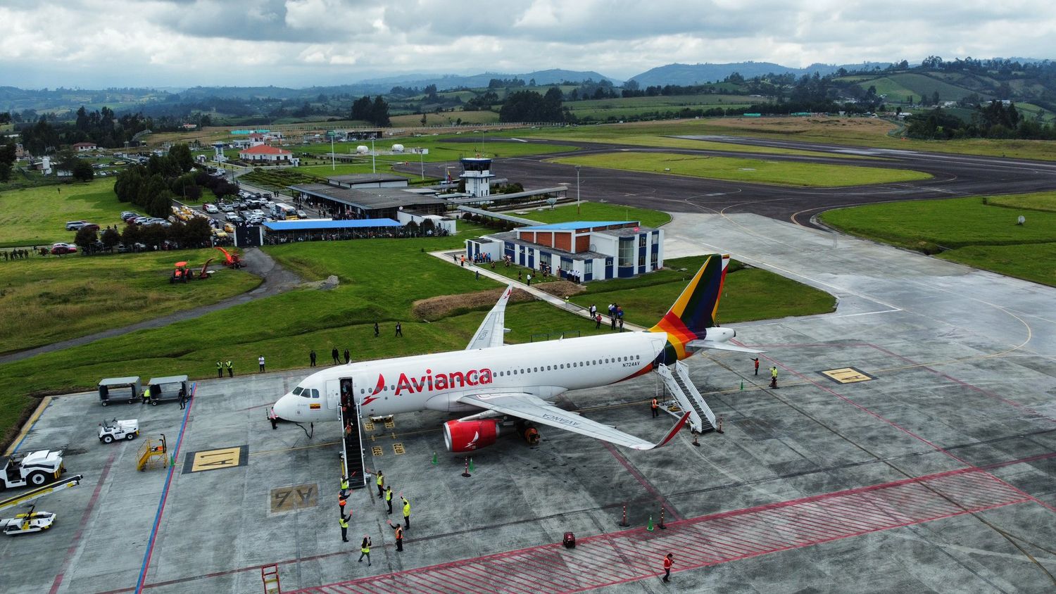 Histórico primer vuelo de Avianca entre Bogotá e Ipiales después de medio siglo