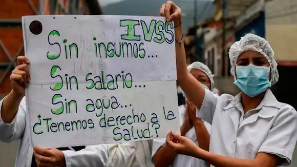 ¿QUÉ SE COMPRA CON ESO? El irrisorio aguinaldo que recibieron los trabajadores de la salud