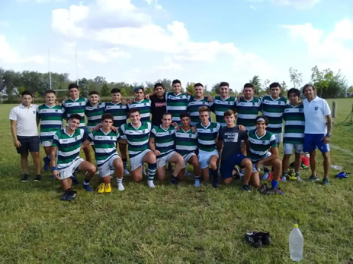 Juegan los juveniles