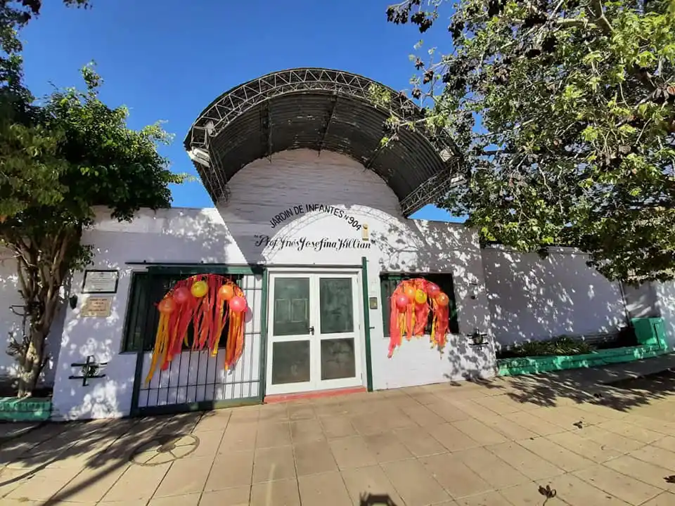 Robaron elementos electrónicos del Jardín de Infantes 904