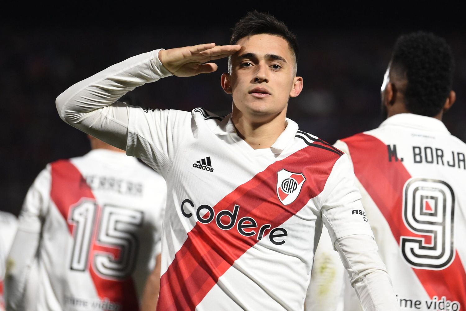 River se lo dio vuelta a Internacional y va con ventaja a Brasil