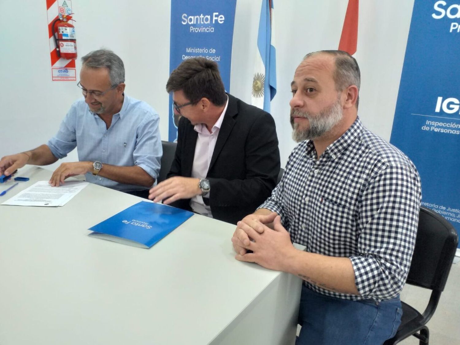 Importante firma de convenios para reforzar el monitoreo en localidades de General López 