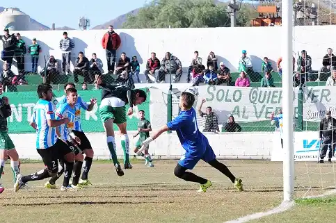 Juventud falló en la definición y se quedó con las manos vacías