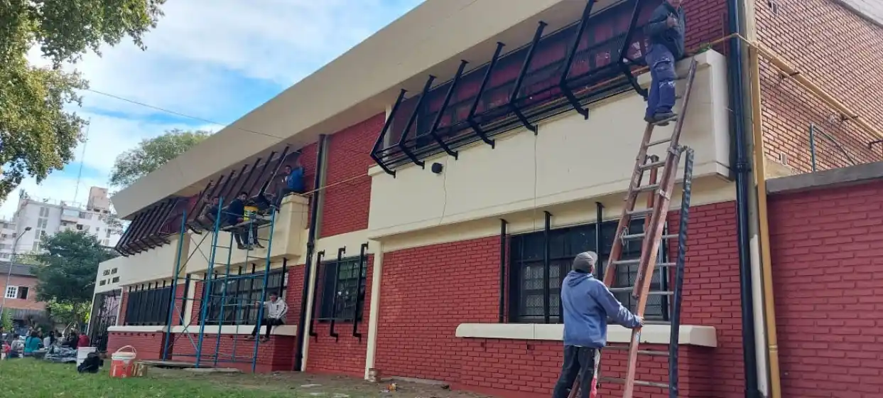 El FAE concretó mejoras en más de 150 escuelas rosarinas