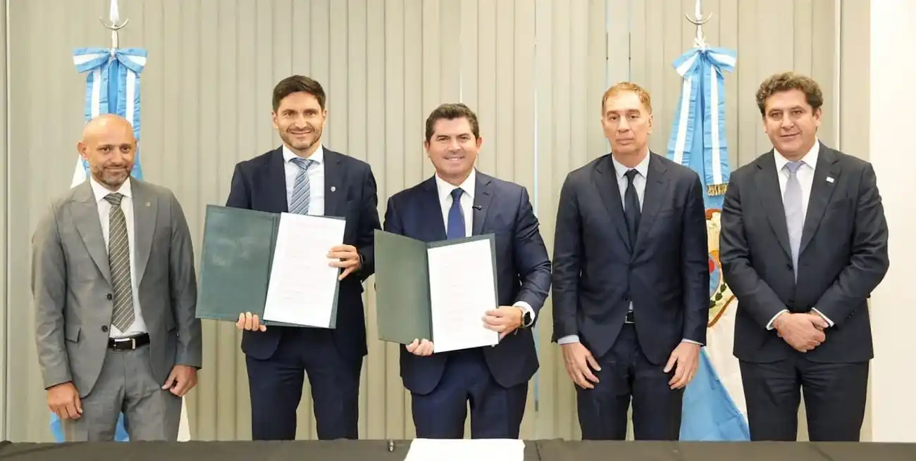 Pullaro y Orrego firmaron el acuerdo durante la Expo Minera 2026