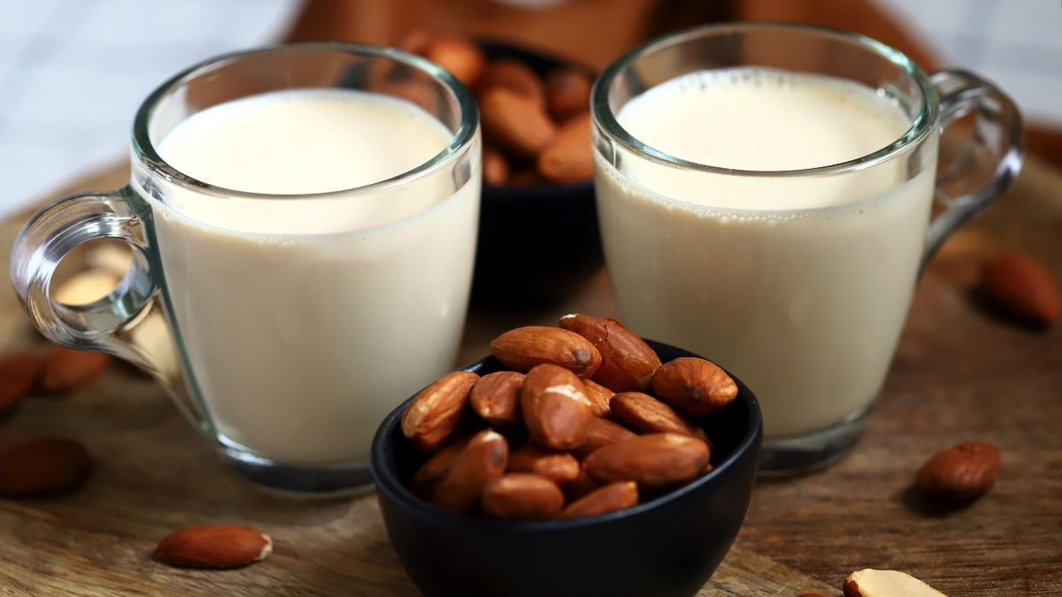 Aprende a hacer leche de almendras (+Video)