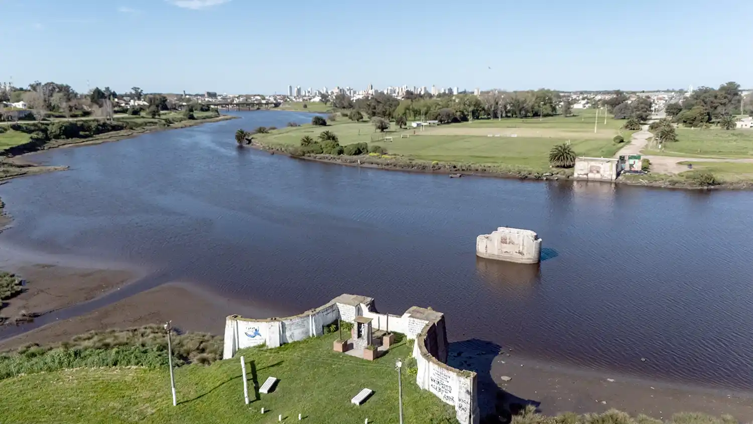 Restos. Del puente que no se construyó, pero se encontraba en un lugar estratético