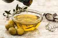 Se prohibió la venta de tres marcas de aceite de oliva y una de azúcar