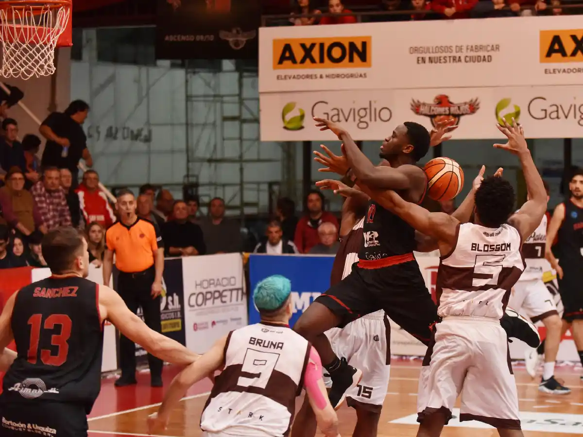Mira el partido de San Isidro desde aquí 