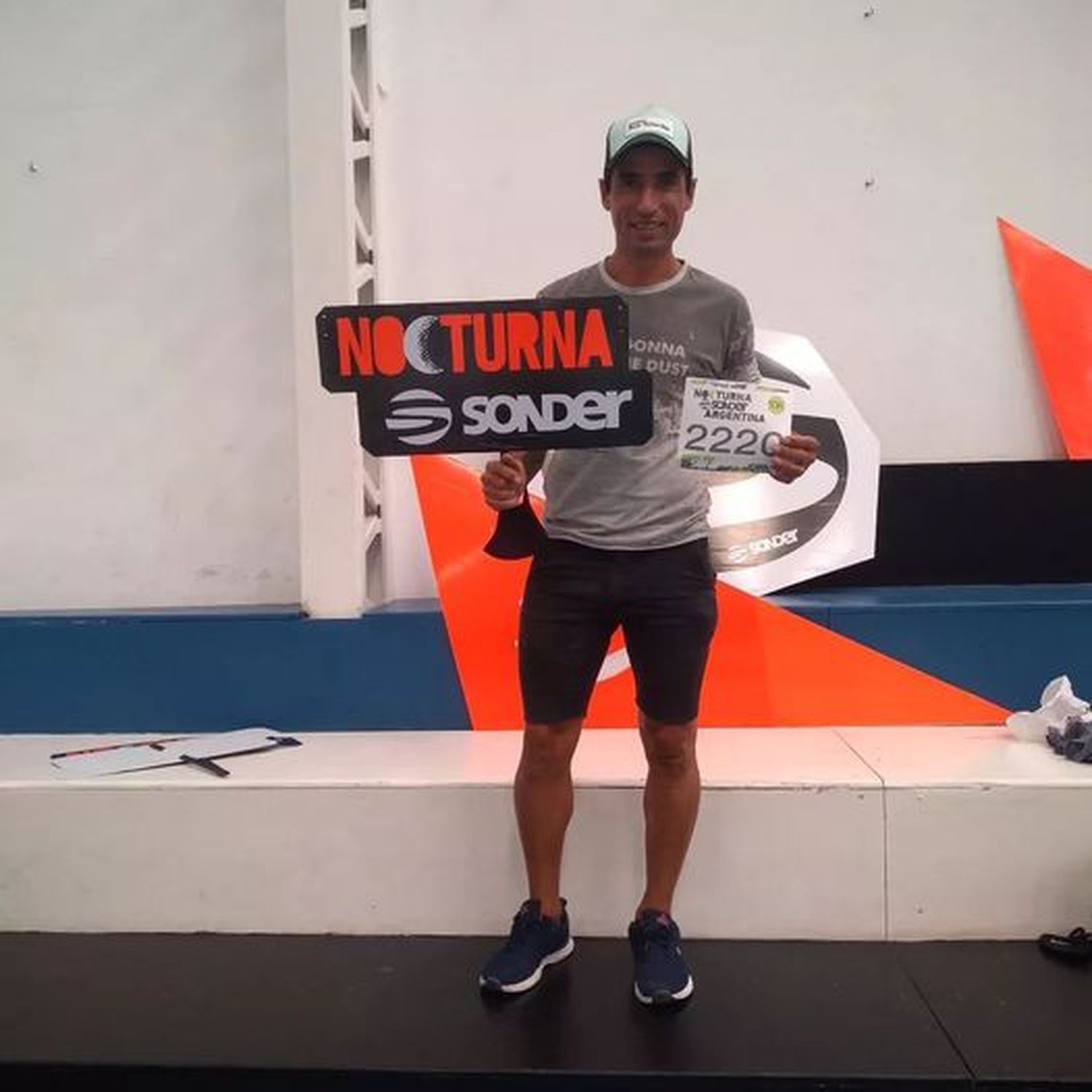 Walter Valera, entre los mejores en la carrera nocturna de Sonder en Rosario