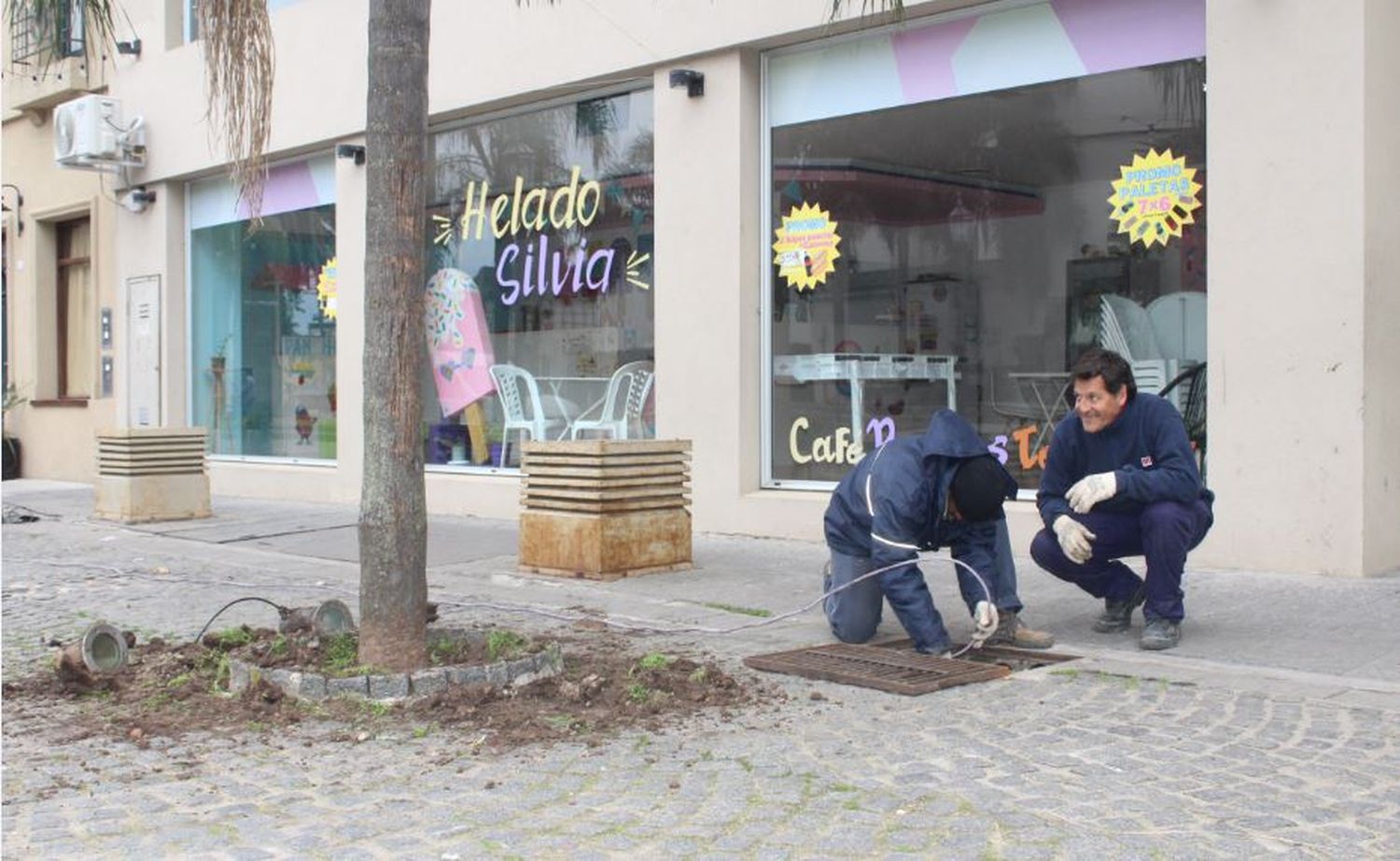 Colocan nuevas luminarias en distintos puntos de la ciudad