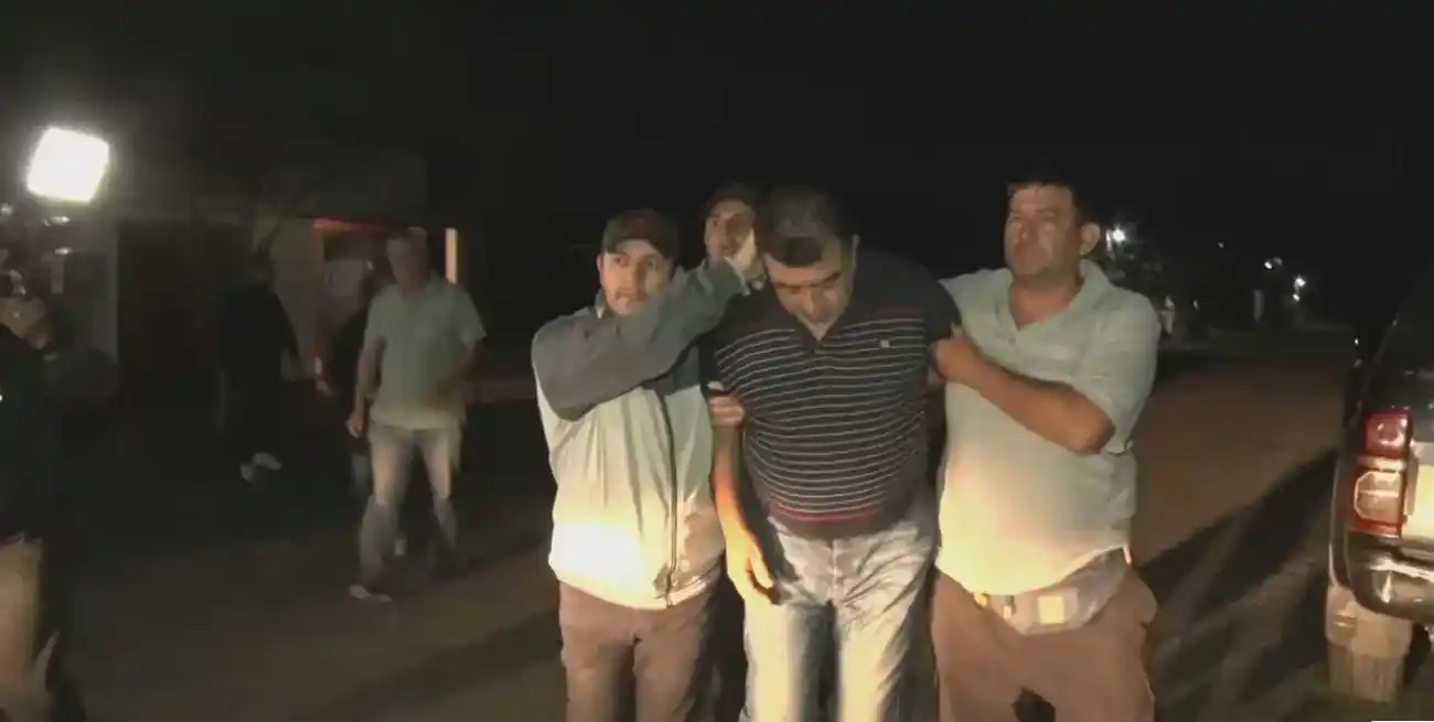 Carlos Pérez, en el momento de ser detenido, señalado como uno de los responsables del secuestro de Loan.