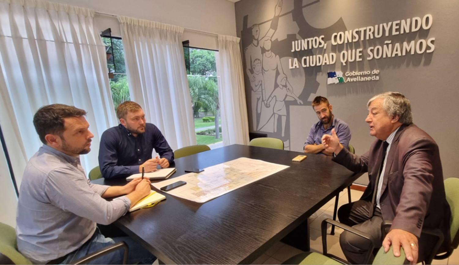 El intendente de Avellaneda se reunió con el jefe de Policía y con el Fiscal Regional