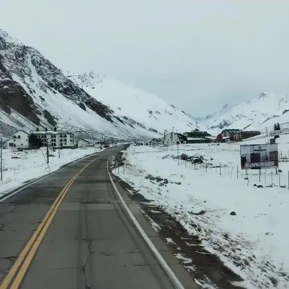 Más de 2000 camiones varados a la espera de la apertura  del Paso Cristo Redentor