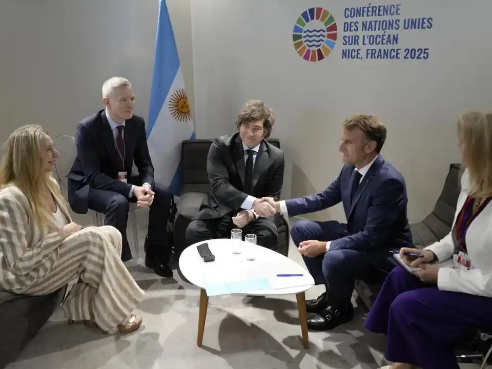 Javier Milei se reunió con su par francés, Emmanuel Macron.