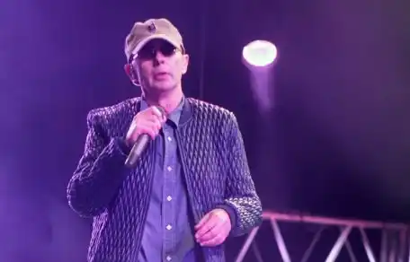 El Indio Solari en Tandil: “Mr. Parkinson me está pisando los talones”