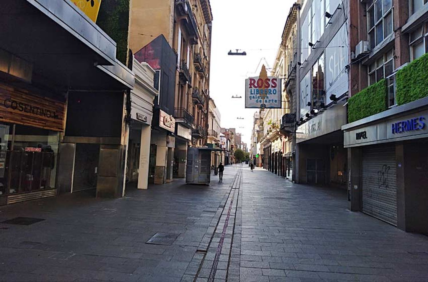 Jueves con mucha humedad y cielo parcialmente nublado en Rosario