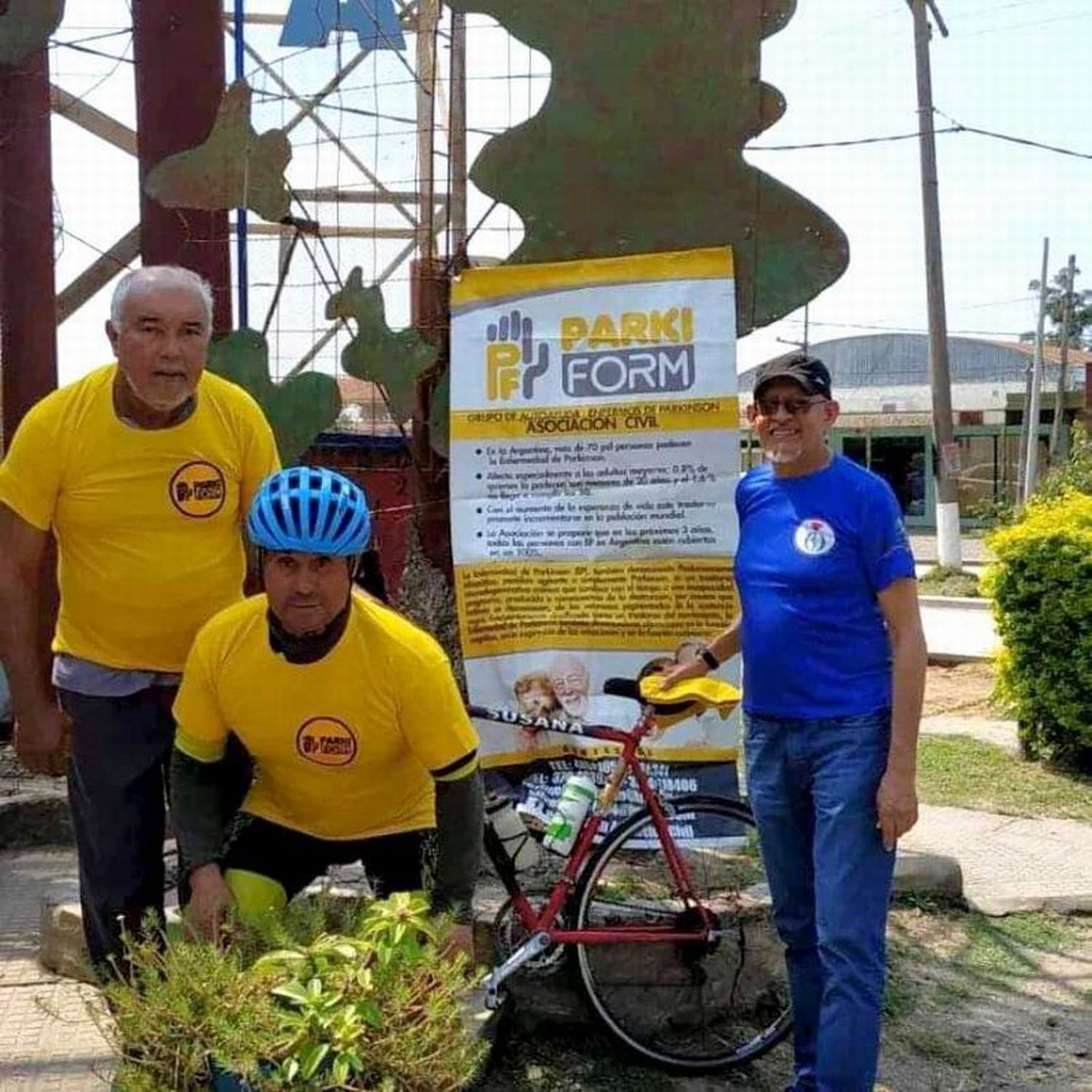 Llegó a Formosa ciclista que 
recorre el país para concientizar sobre el mal de Parkinson