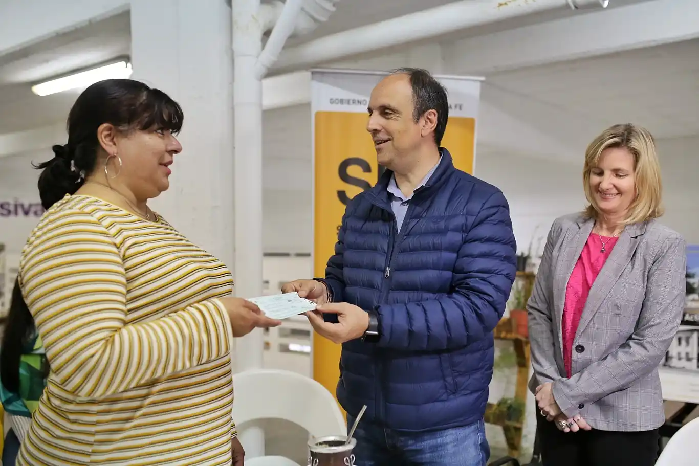 Corral entregó microcréditos a emprendedores locales