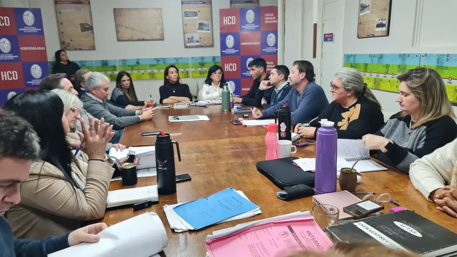 Cumplimento. El Concejo quiere que el Ejecutivo, más allá del aumento, comprometa a las empresas a que cumplan con el servicio