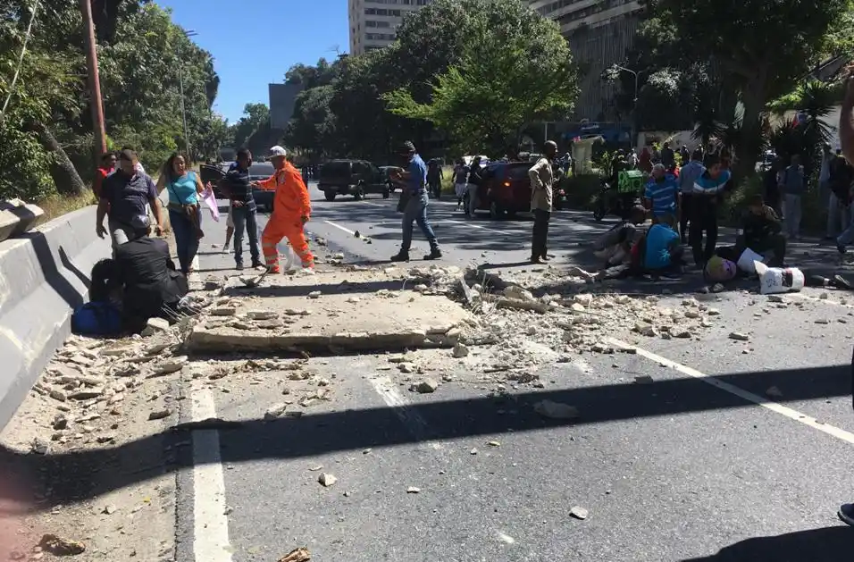 Crónica de un desastre anunciado: el colapso de la pasarela se pudo evitar